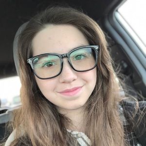 Meet your Posher, Kathryn